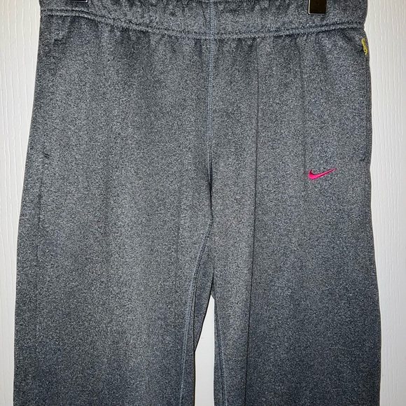Nike Therma-FIT Ankle Zip Pants - Picture 3 of 11